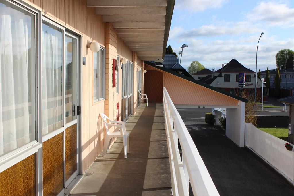 Cedar Lodge Motel Hamilton Exterior photo